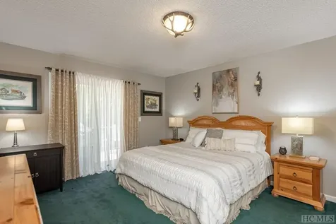21 Birdnest Road Sapphire NC 28774