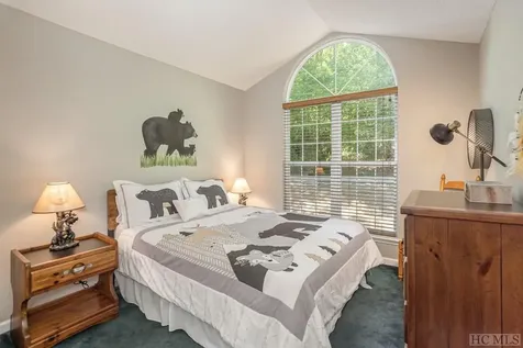 21 Birdnest Road Sapphire NC 28774