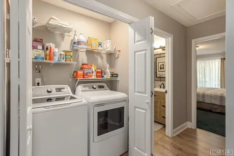 21 Birdnest Road Sapphire NC 28774