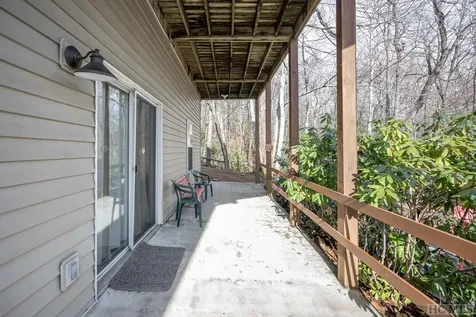 21 Birdnest Road Sapphire NC 28774