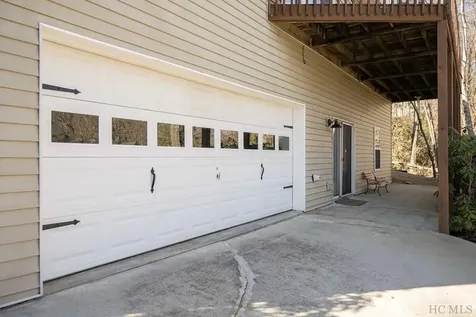 21 Birdnest Road Sapphire NC 28774