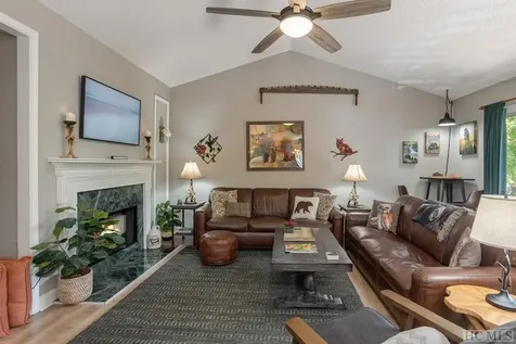 21 Birdnest Road Sapphire NC 28774