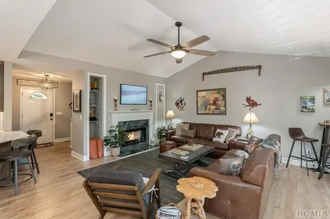 21 Birdnest Road Sapphire NC 28774