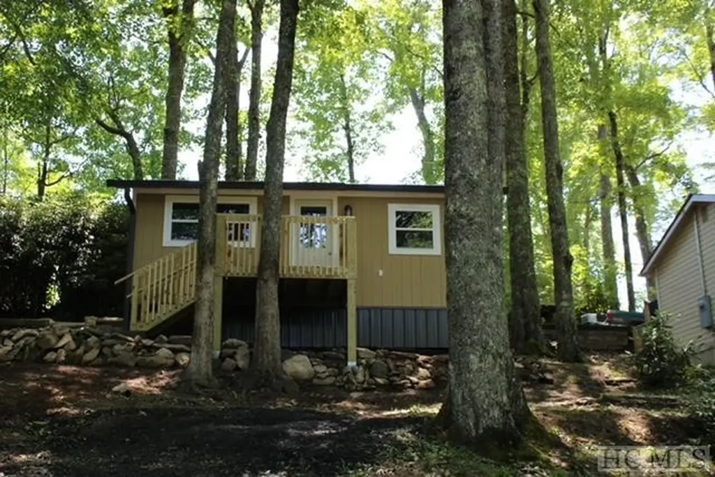 254 Cottage Row Cashiers NC 28717