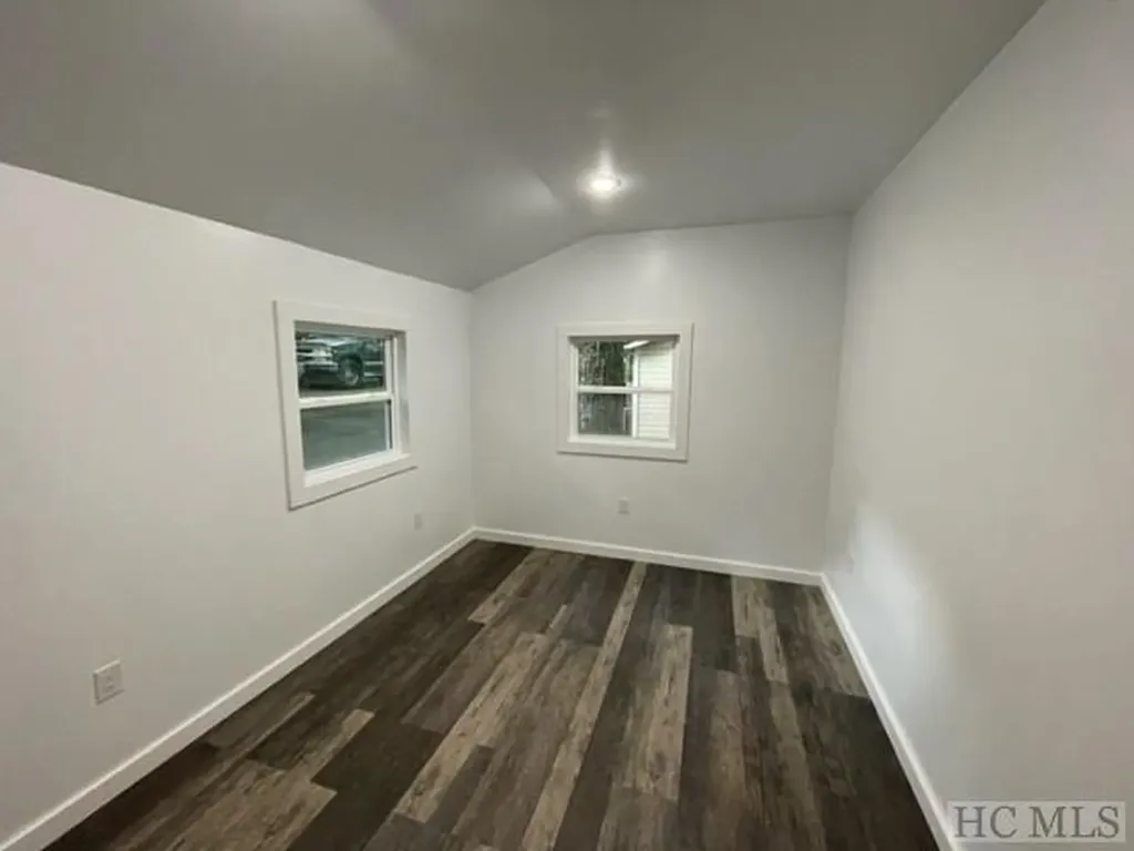 254 Cottage Row Cashiers NC 28717