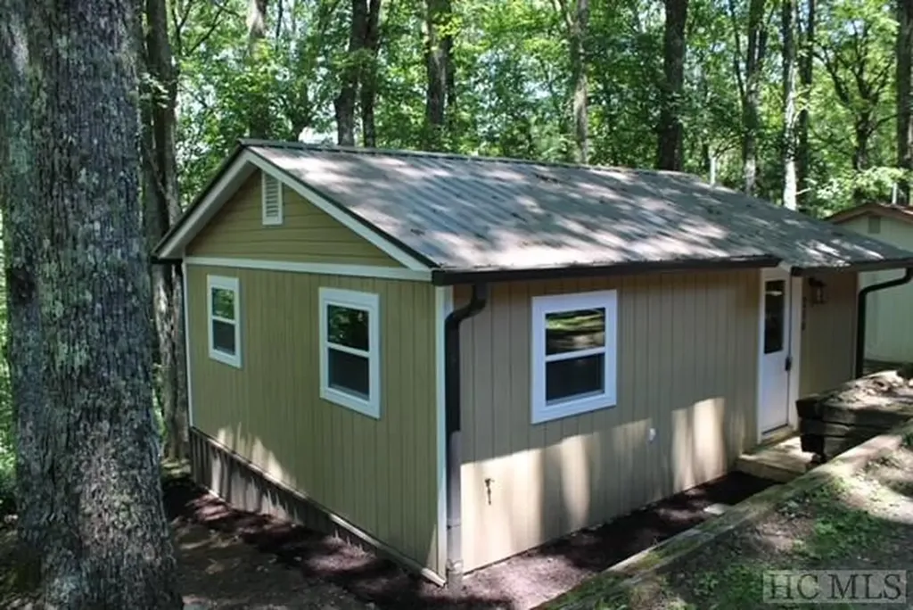 254 Cottage Row Cashiers NC 28717