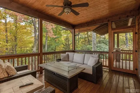 30 Outpost Trail Glenville NC 28736