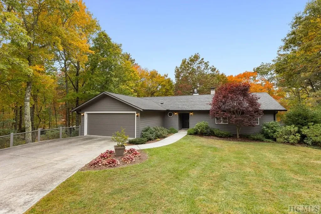 218 Treasurewood Road Glenville NC 28736