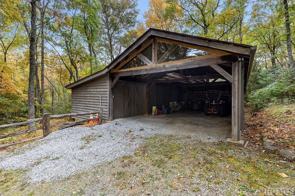 218 Treasurewood Road Glenville NC 28736