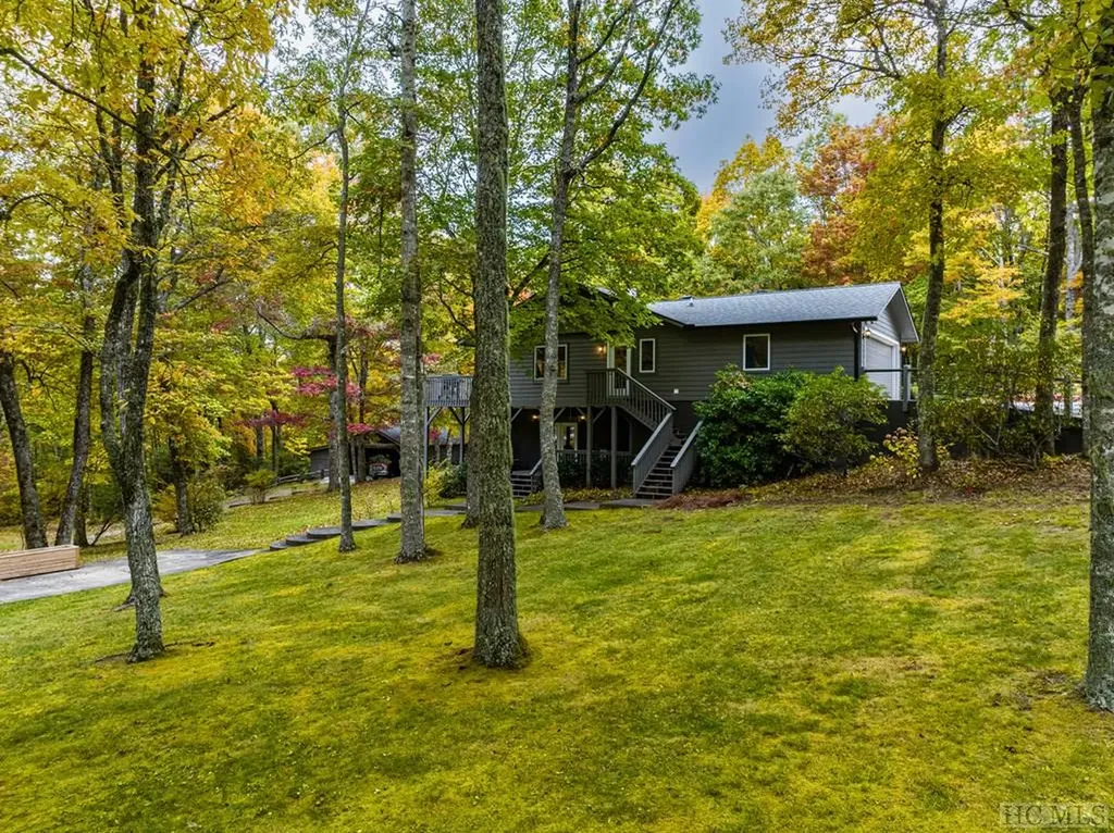 218 Treasurewood Road Glenville NC 28736