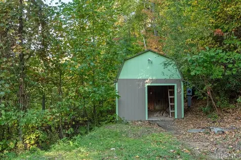 397 Concho Mountain Road Cullowhee NC 28723
