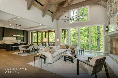 230 Roll Cast Lane Sapphire NC 28774