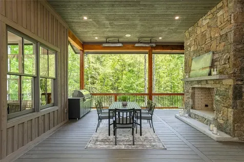 230 Roll Cast Lane Sapphire NC 28774