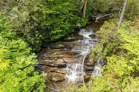 230 Roll Cast Lane Sapphire NC 28774