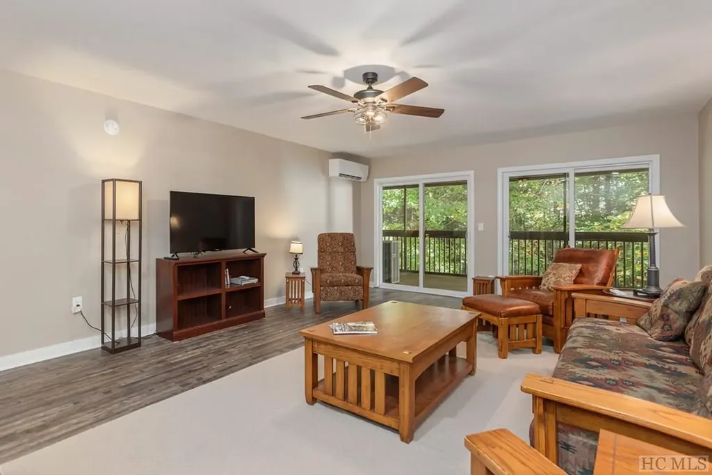 435-2a Overlook Road Sapphire NC 28774