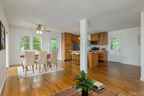 5183 Big Ridge Road Glenville NC 28736