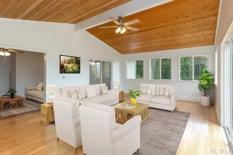 5183 Big Ridge Road Glenville NC 28736