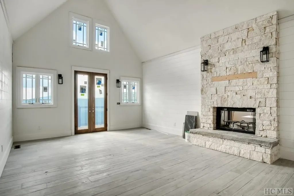 494 East Ridge Road Cashiers NC 28717