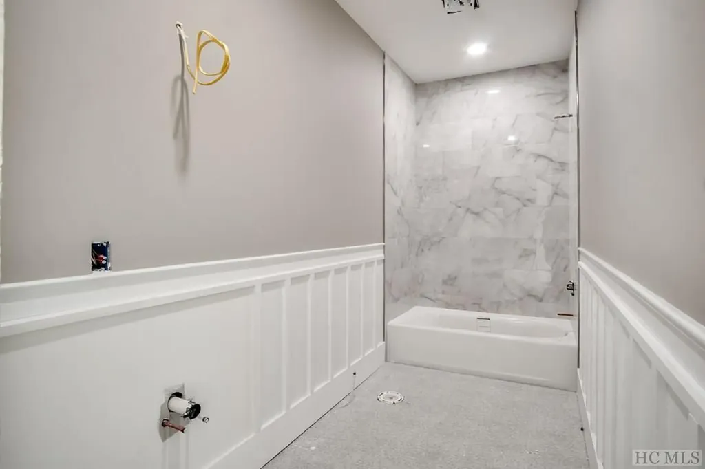 494 East Ridge Road Cashiers NC 28717