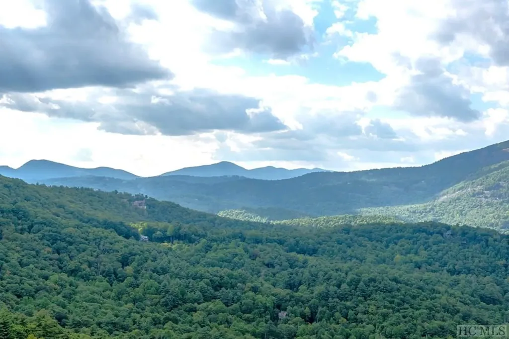 494 East Ridge Road Cashiers NC 28717