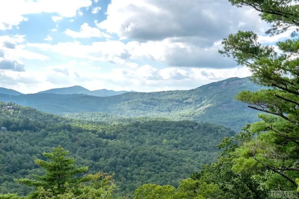 494 East Ridge Road Cashiers NC 28717