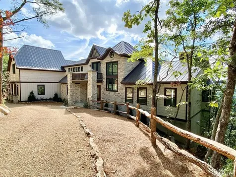 494 East Ridge Road Cashiers NC 28717