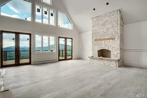 494 East Ridge Road Cashiers NC 28717