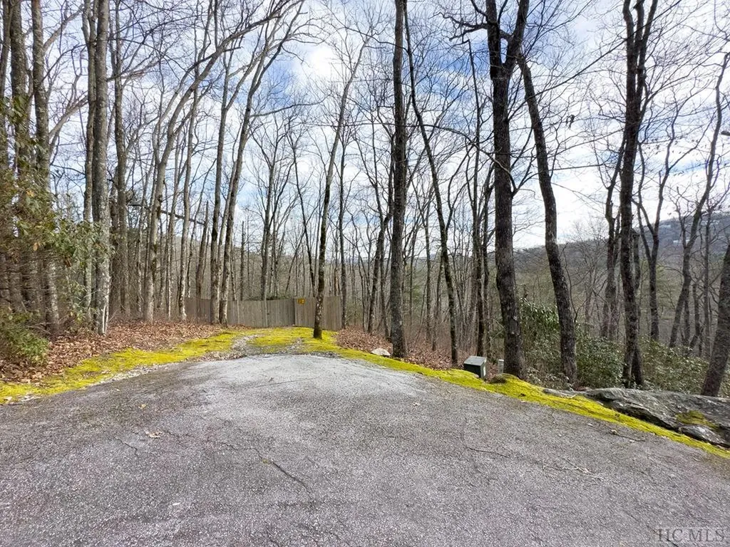 Lot 10 Highlands Point Road Highlands NC 28741