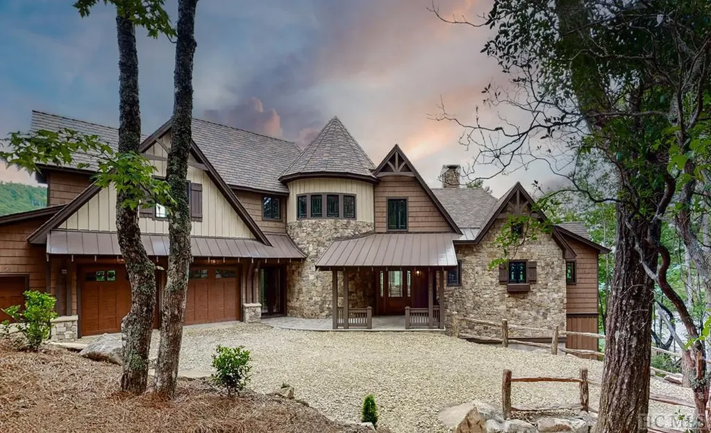 444 E Ridge Road Cashiers NC 28717