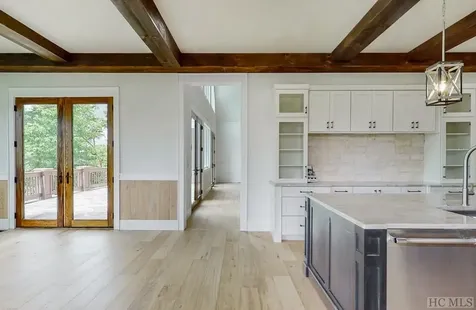 444 E Ridge Road Cashiers NC 28717