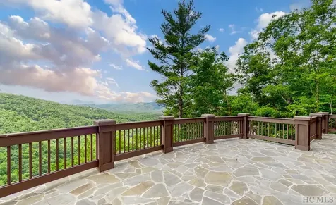444 E Ridge Road Cashiers NC 28717