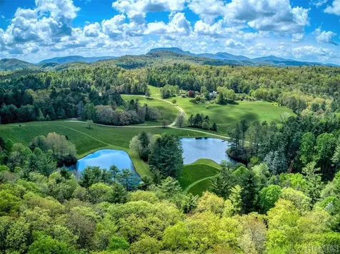 RT-8 Broadwing Cashiers NC 28717