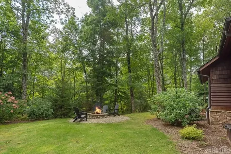 28 Outpost Trail Glenville NC 28736