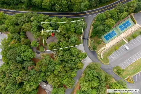 28 Outpost Trail Glenville NC 28736