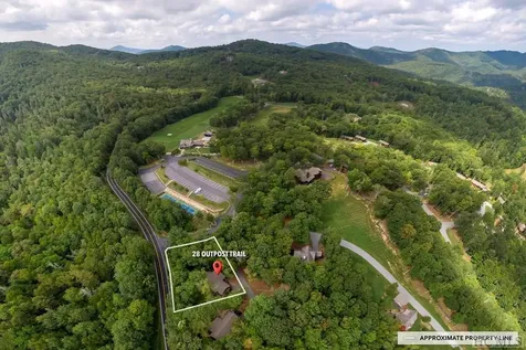 28 Outpost Trail Glenville NC 28736