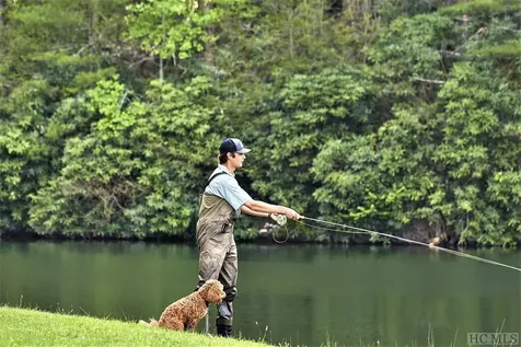 Rt-10 Broadwing Cashiers NC 28717