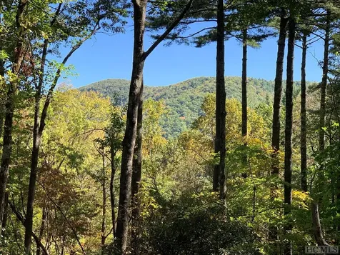 Rt-10 Broadwing Cashiers NC 28717