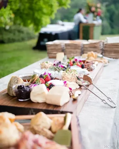 Rt-9 Broadwing Cashiers NC 28717