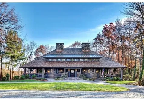 Rt-9 Broadwing Cashiers NC 28717