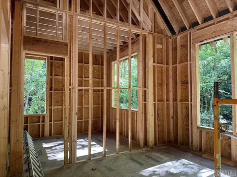 396 Farmhouse Trail Sapphire NC 28774