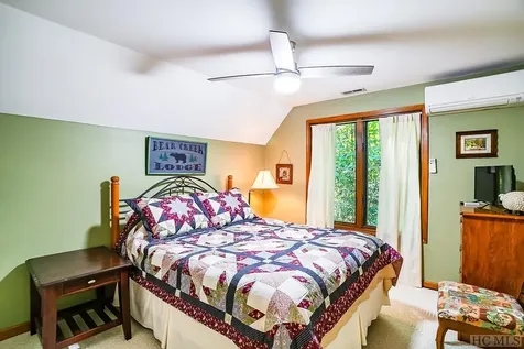 690 Hickory Drive Sapphire NC 28774