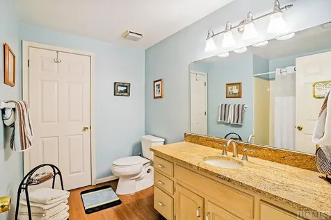690 Hickory Drive Sapphire NC 28774
