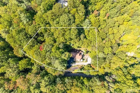 690 Hickory Drive Sapphire NC 28774