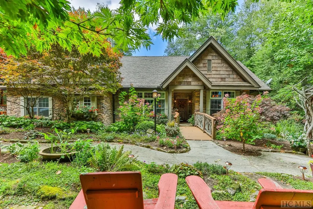240 Garnet Rock Trail Highlands NC 28741