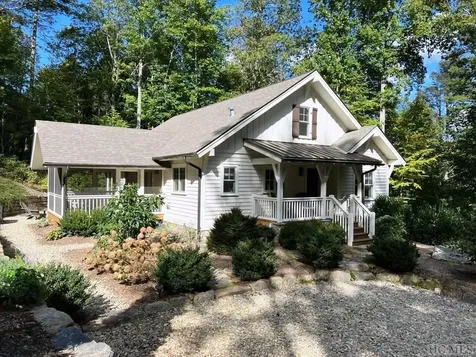 30 Bunker Hill Lane Cullowhee NC 28723