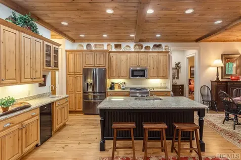 210 Ruffed Grouse Road Cashiers NC 28717
