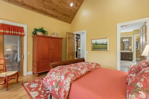 210 Ruffed Grouse Road Cashiers NC 28717