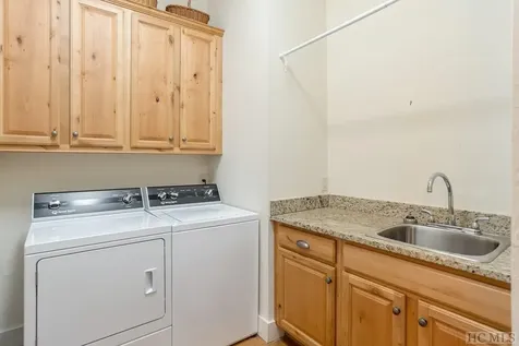 210 Ruffed Grouse Road Cashiers NC 28717
