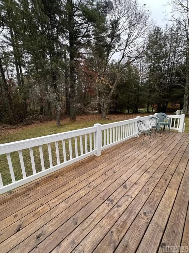 401 N Fifth Street Highlands NC 28741