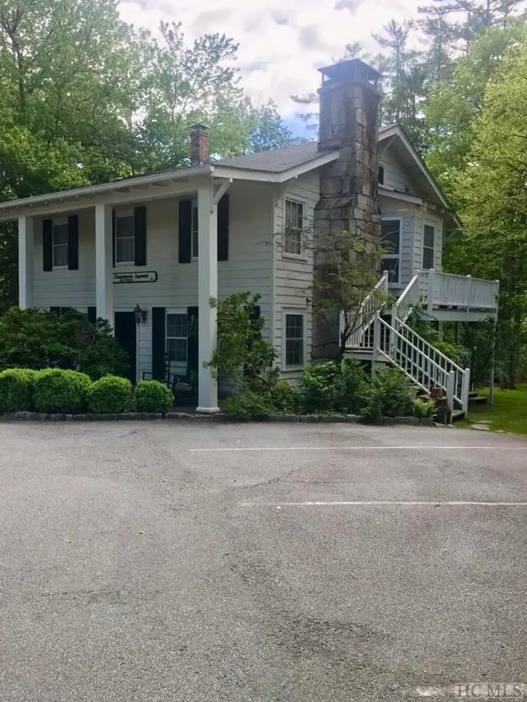 401 N Fifth Street Highlands NC 28741